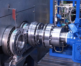 斜床身数控车床的运行准备工作